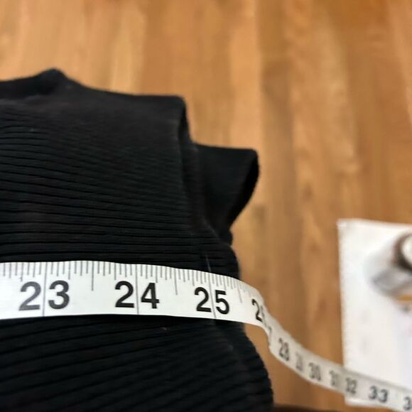 Vintage CCM NHL Washington Capitals Crewneck Sweatshirt - Picture 5 of 6